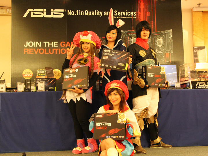 Dragon Nest Cosplayers with ASUS Components