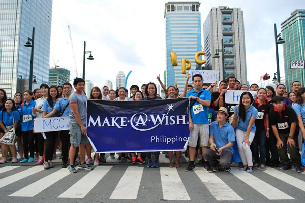 Photo 2-Walk for Wishes participants take their places at the starting line.