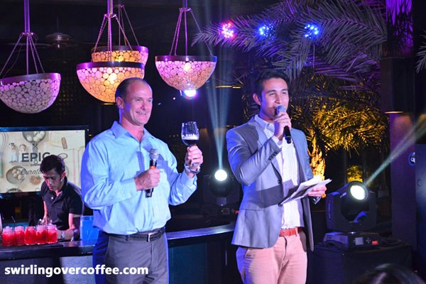 Stuart Tomlinson, Visa Country Manager for the Philippines and Guam and event host Walter De Mesa