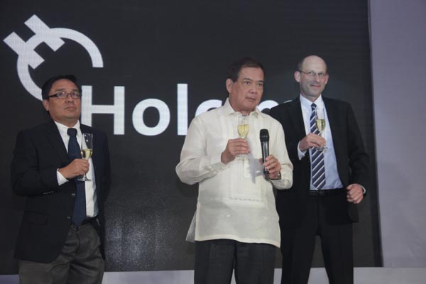 Holcim Toast (L-R) Holcim Philippines CEO and President  Eduardo Sahagun, Chairman Tomas Alcantara and LafargeHolcim Southeast Asia (East) Area Manager Daniel Bach