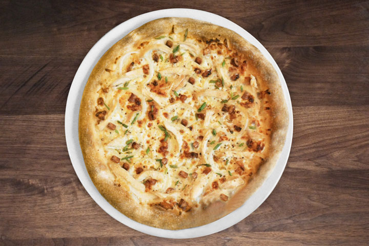 California Pizza Kitchen, National Pizza Day 2016, garlic chicken pizza