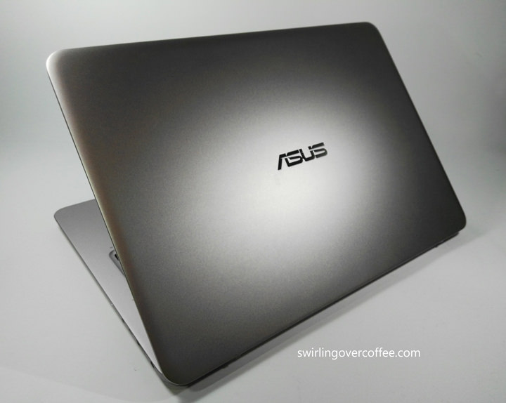 ASUS ZenBook UX305LA Review 7