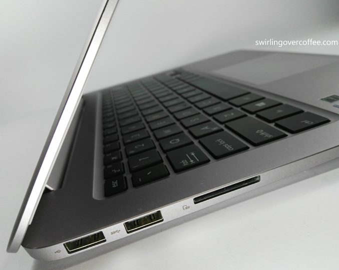 ASUS ZenBook UX305LA Review 8