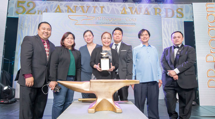 PLDT-Gabay-Guro-was-lauded-for-its-2016-campaign-and-TeacherFest-tribute-event-at-the-recent-52nd-Anvil-Awards.