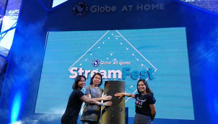  Globe At Home officially launched its new GoBIG Plans in Cebu through the first ever #StreamFest where families were invited to spend an afternoon watching their favorite movies and doing fun activities at Ayala Center Cebu. 