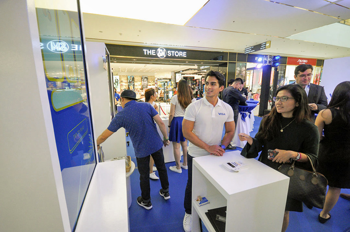 SM will accept contactless payments at all its department stores and affiliate stores in the country.