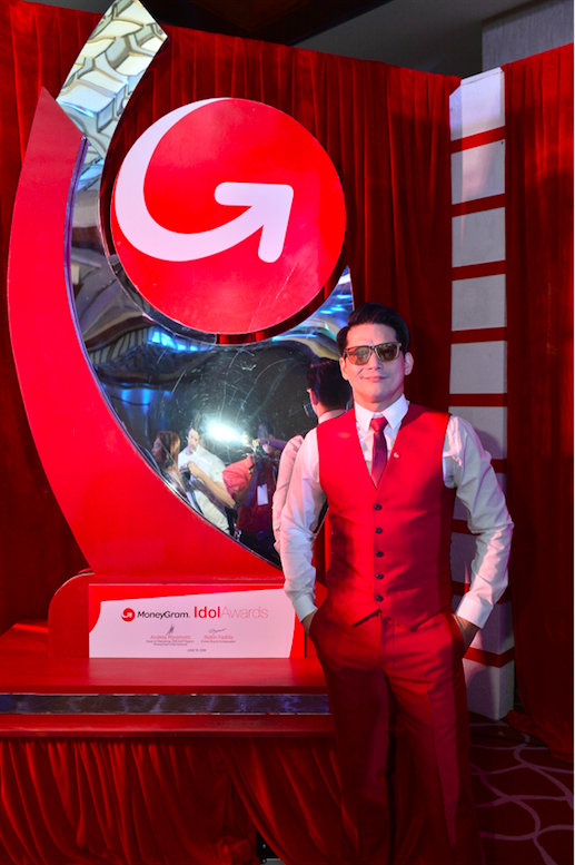 The second annual MoneyGram Idol Award honoured twelve OFW families and their relatives who work tirelessly in other countries to send money back home.
