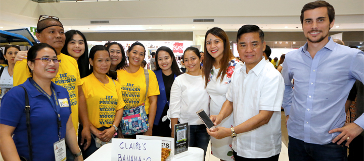 Muntinlupa launches expanded citizen ID card powered by PayMaya