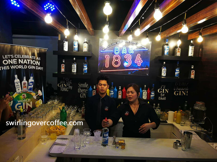 Ginebra San Miguel gathered top mixologists at Axon in Green Sun Hotel, Makati last June 7 to celebrate World Gin Day