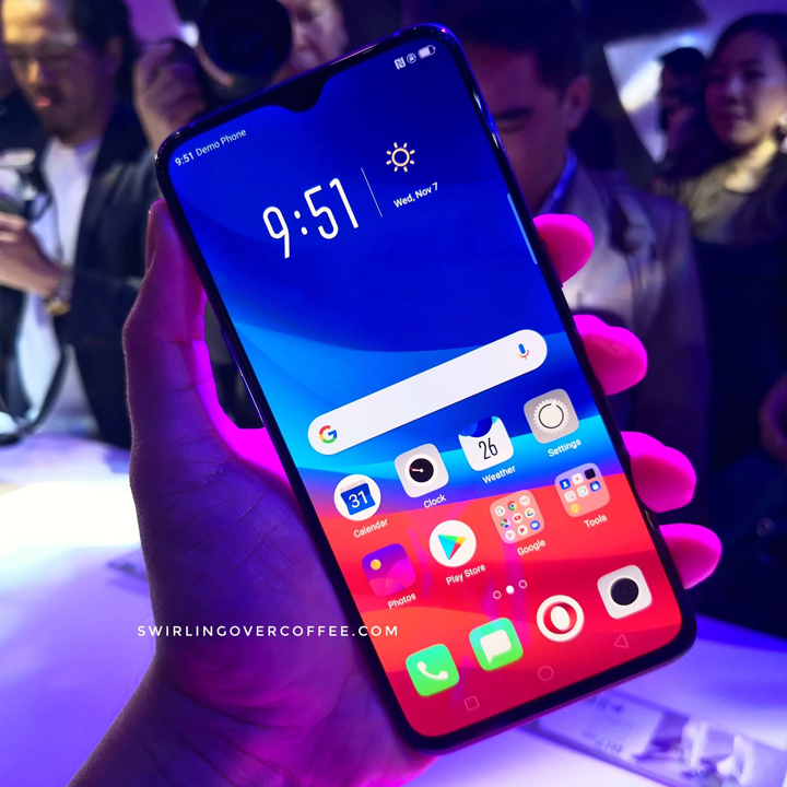 OPPO's first triple rear camera smartphone, the R17 Pro, sells for Php38,990