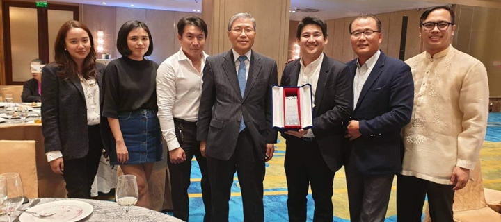 Samsung PH receives Korean CSR Platinum Award for innovative smart classrooms in the Philippines