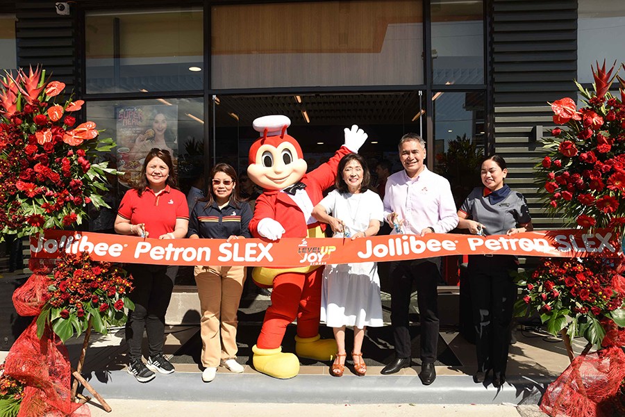 Jollibee opens new Level Up Joy Store in SLEX with first ever dual lane drive thru in the country