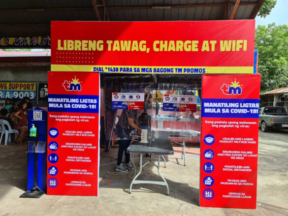 Globe deploys more Libreng Tawag, Libreng Wifi sites, distributes relief goods for Typhoon Ulysses victims