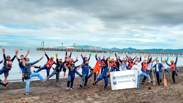 Chevron Batangas employees do volunteer work for sea turtles, join International Coastal Cleanup Day 2021