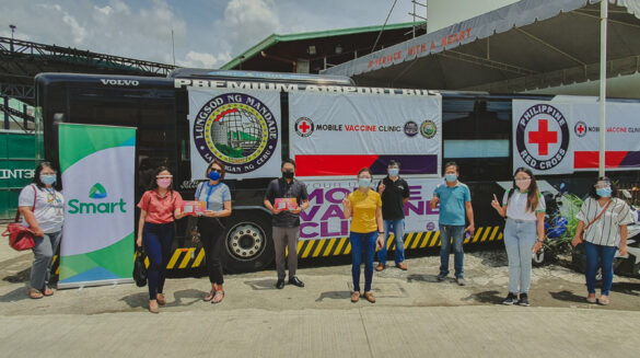 Smart's connectivity support for Mandaue City LGU's Mobile Vaccination Clinic