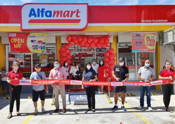 Alfamart, the first and only Super Minimart chain in the Philippines, recently opened its first store in the province of Bataan, specifically in Santa Rosa, Pilar.