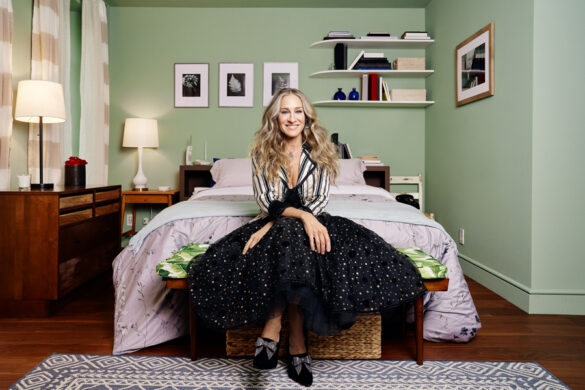 Sarah Jessica Parker Hosts Carrie Bradshaw’s Apartment (and Closet) on Airbnb