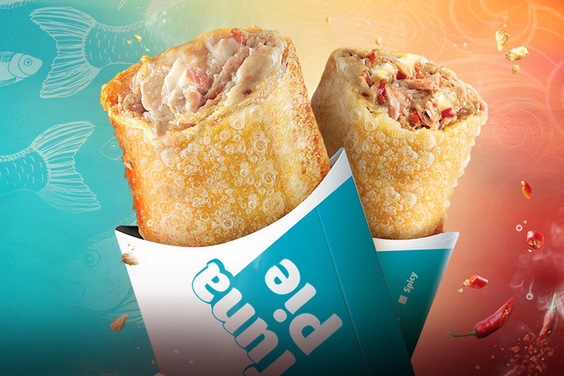 <strong>Satisfy your cravings this season with Jollibee’s Tuna Pie!</strong>