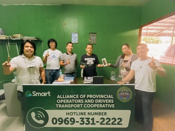 Smart strengthens support to Visayan Coops via Project Hotline