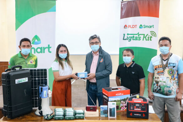 PLDT and its wireless unit Smart Communications, Inc. have turned over Ligtas Kits to the three municipalities in Bantayan Island, Cebu.