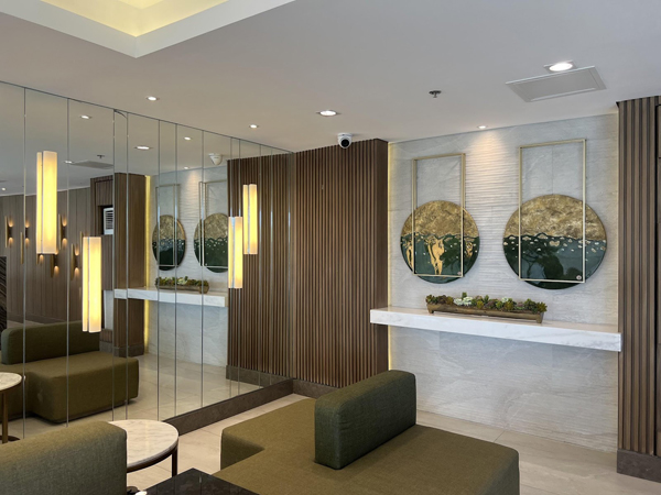 Coming home to Green 2 Residences will always be a treat. Elegantly-designed lobbies were envisioned for a young persona. Meanwhile, a trusty and dependable front desk team is at your beck and call 24/7.