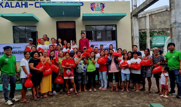 PLDT, Smart ramp up relief assistance distribution to Paeng-hit provinces