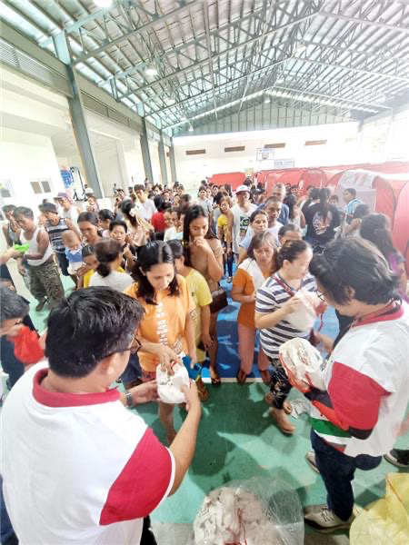 PLDT, Smart widen reach for Mayon relief in Albay