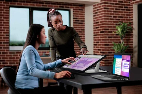 Available Today Dell’s New Touch Monitor – Connectivity, Convenience, and Interactivity at your Fingertips