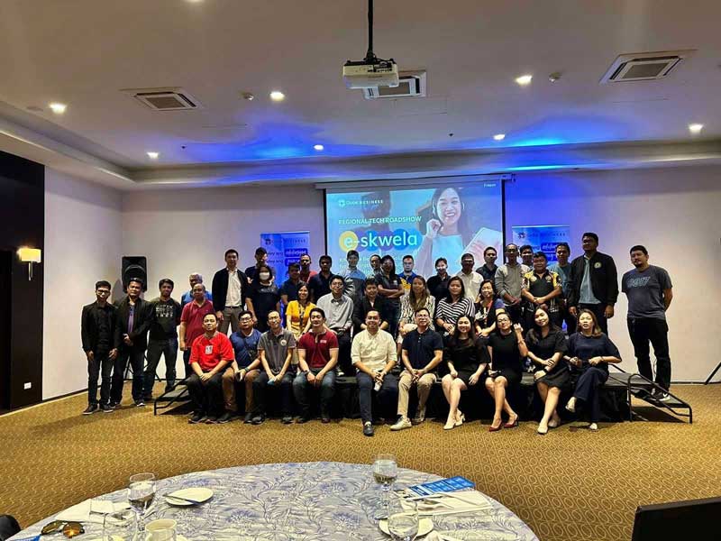Globe Business hits the road with E-skwela Technology Roadshow to power tech-driven classrooms